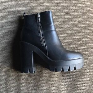 Ankle boots